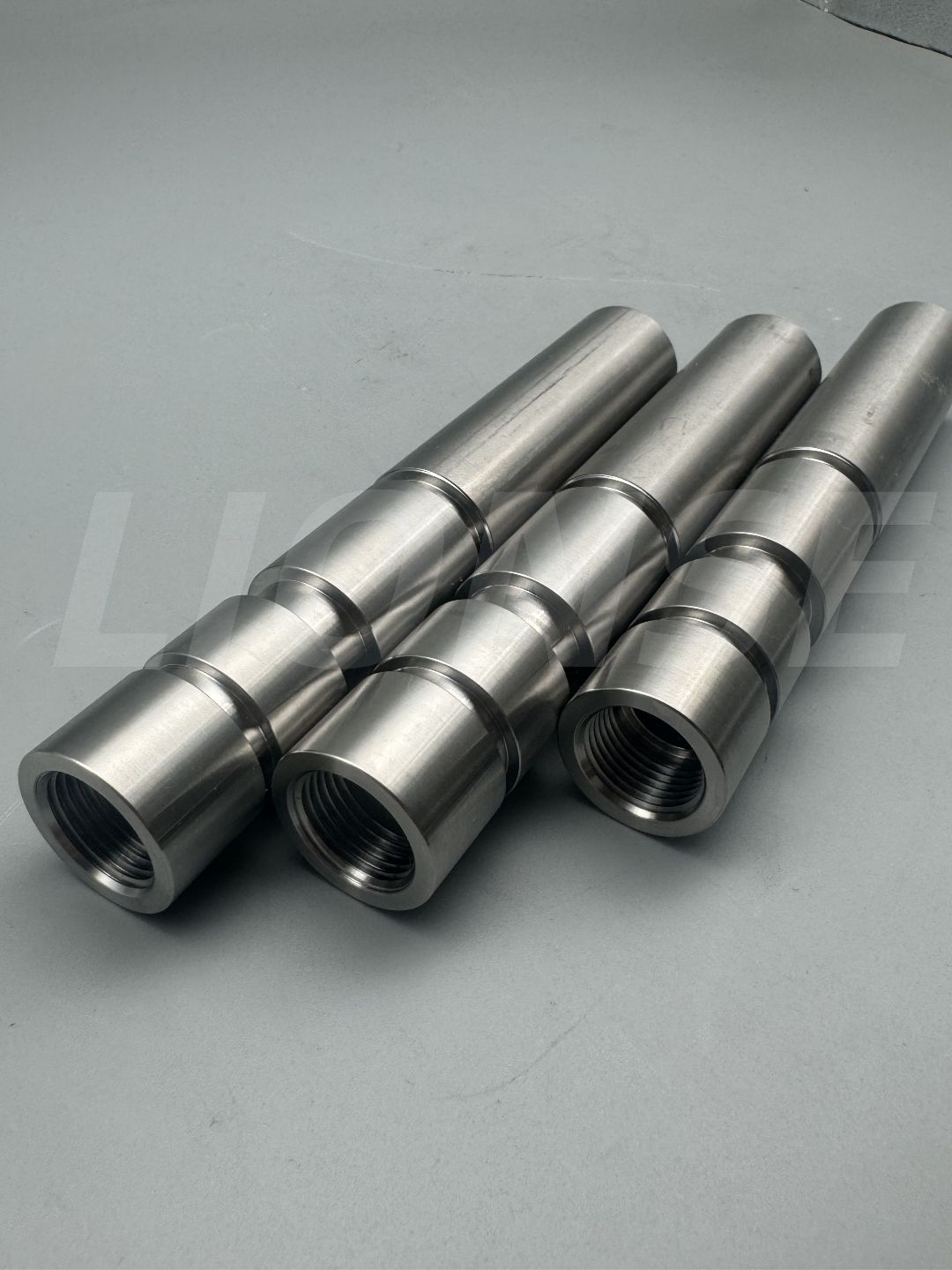 شفت تیتانیوم درجه 5 با تراش NC